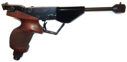 TAU 7 – JUNIOR, ořech ambidextrous grip